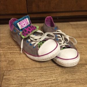 Converse neon colors and leopard print